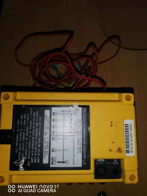 Megger DET 5/2 earth tester.