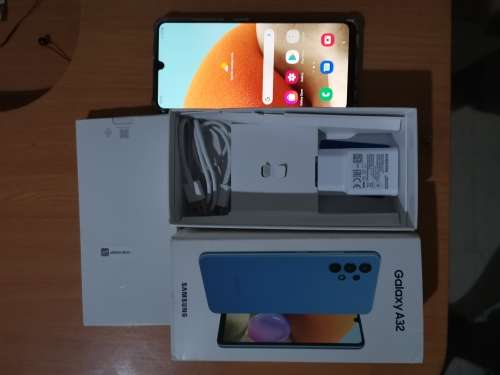 Samsung galaxy A32 brand new
