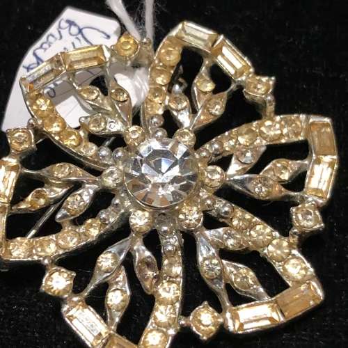 Brooch(MIS15)