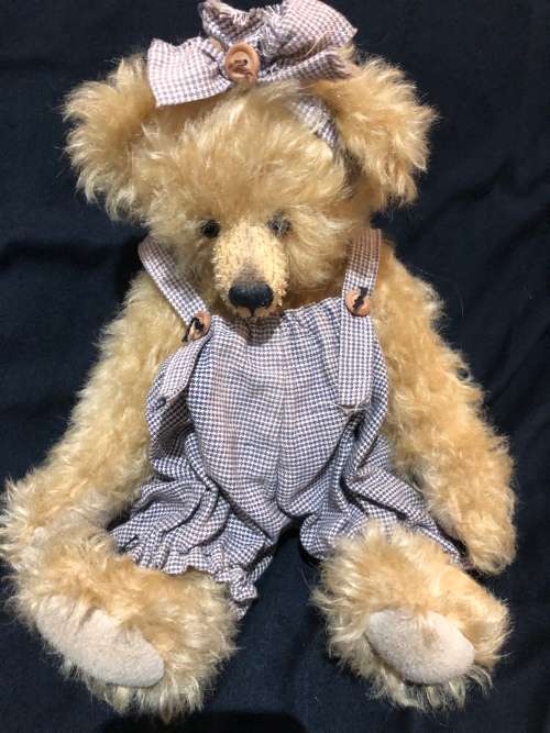 Buckle Bear