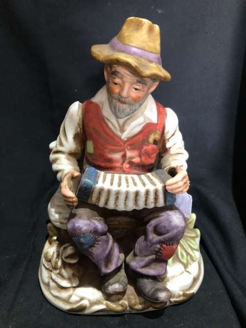 Figurine old man(F)