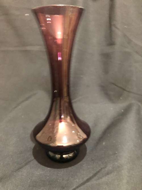 Vase purple
