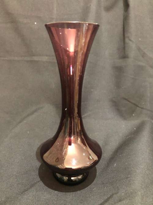 Vase purple