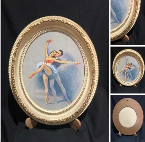 Frame ballet dancers