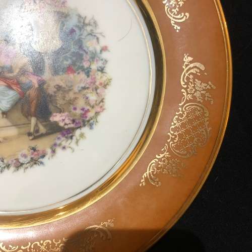 plate display romantic scene