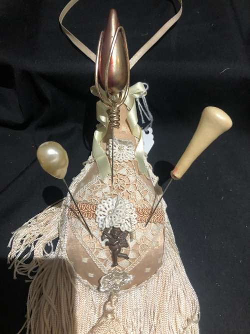 Pin cushion