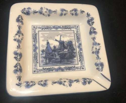Bowl/ashtray Delft