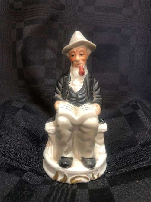 Figurine/ornament(J)