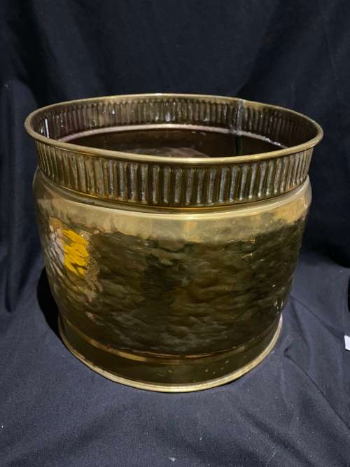 Planter brass