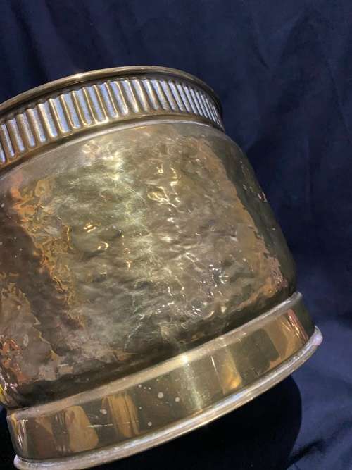 Planter brass