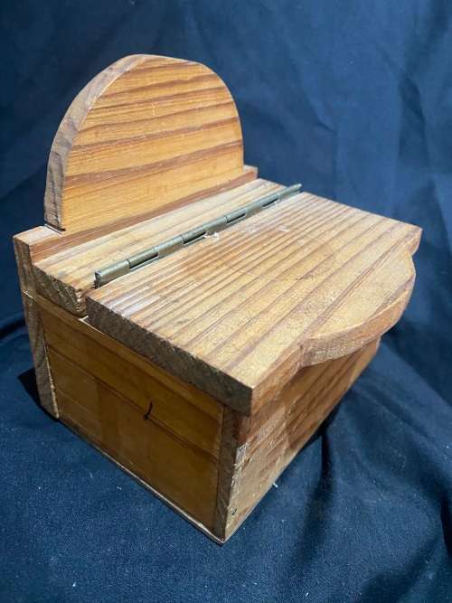 Salt box wood