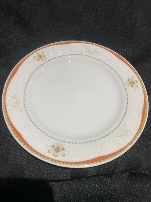 Cake/side plates Noritake Contessa each