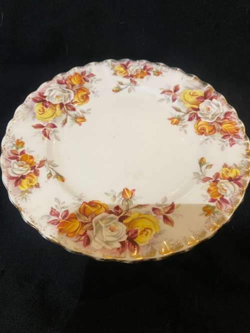 Cake/side plates Royal Albert Lenora