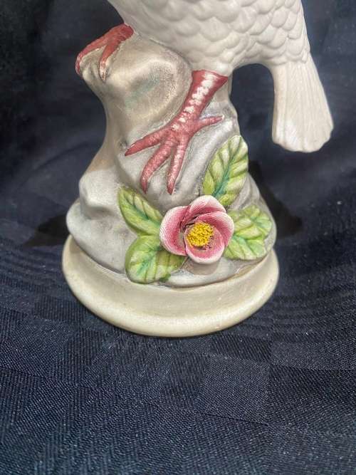 Ornament pigeon