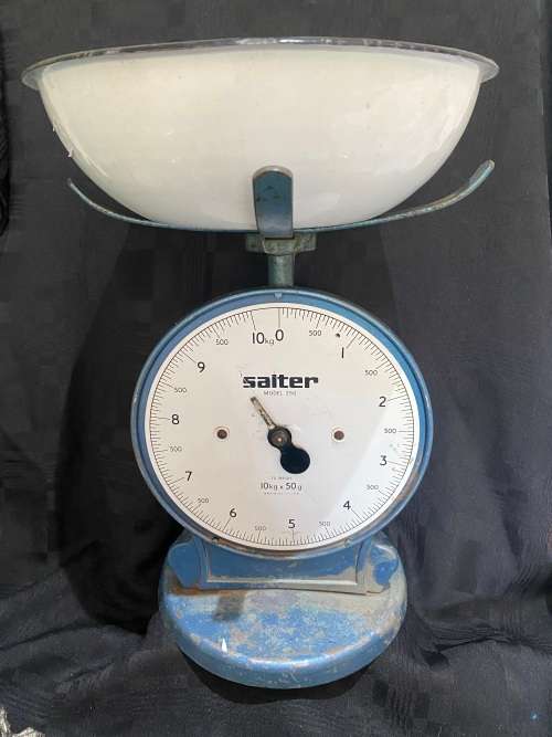 Scale kitchen ornamental only