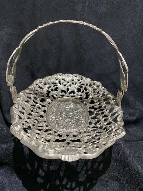 Bowl/Basket biscuit/chocolate basket(U)