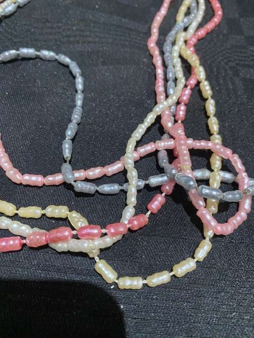 Necklace faux pearls