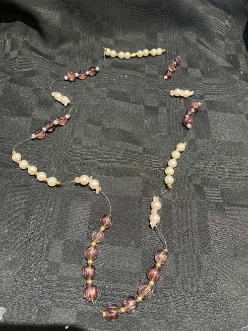 Necklace earrings