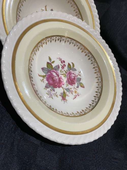 Bowls pudding Johnson Old English