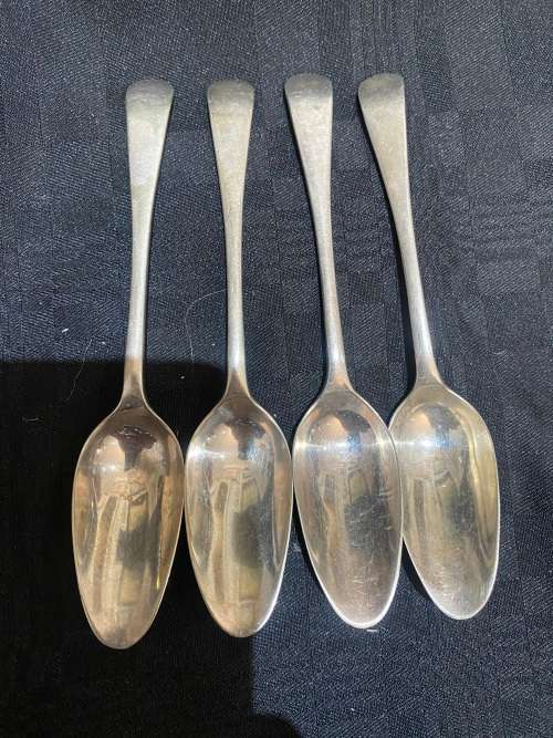 Teaspoons silver plated(E)