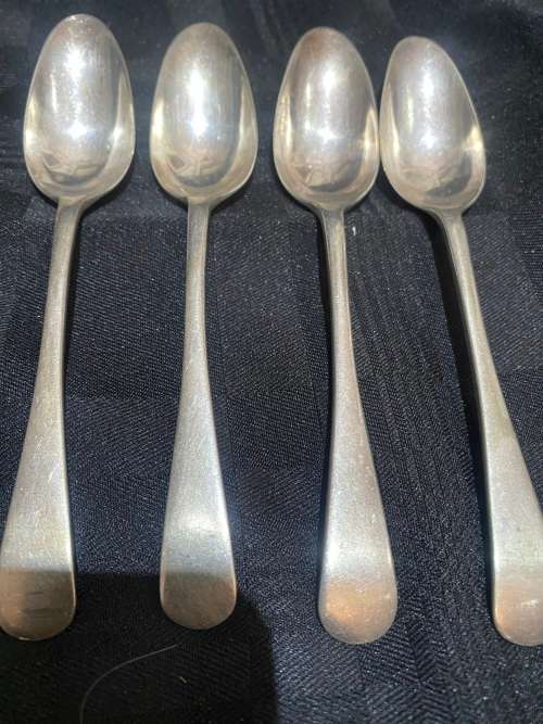 Teaspoons silver plated(E)