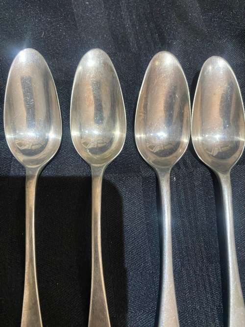 Teaspoons silver plated(E)