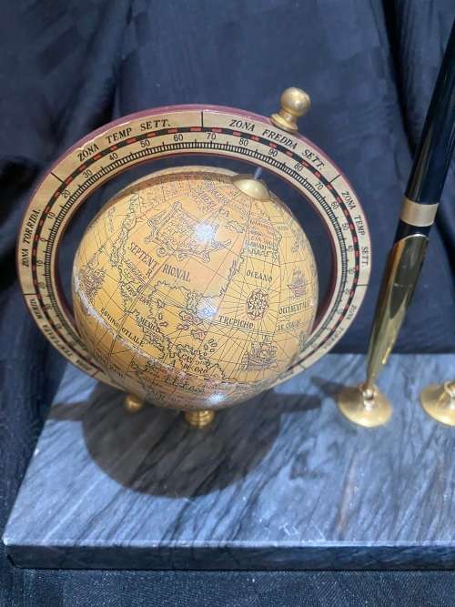 Desk organizer world globe