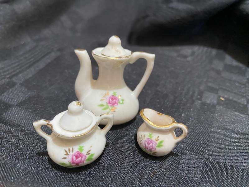 Ornament teapot set miniature