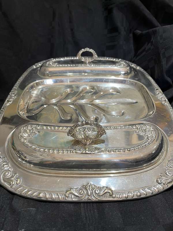 Serving dish roast/vegetables silver plated