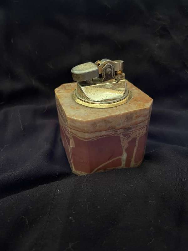 Lighter marble
