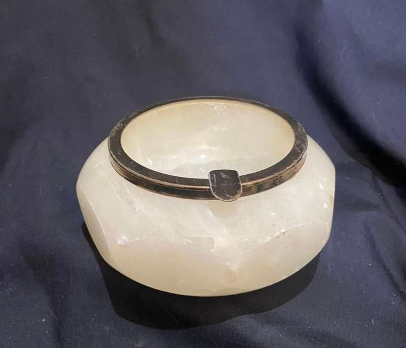 Ashtray marble