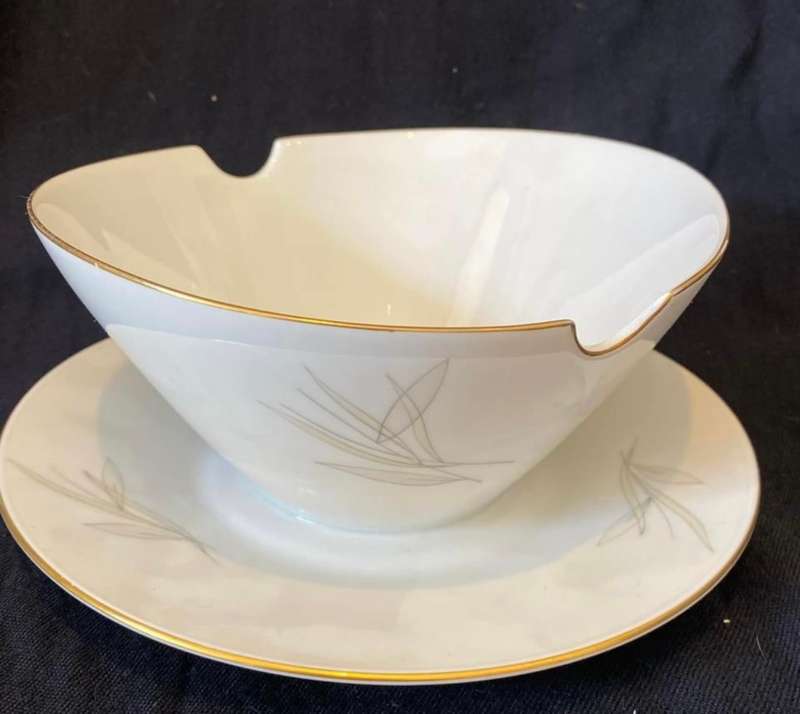 Gravy boat Bavarian each