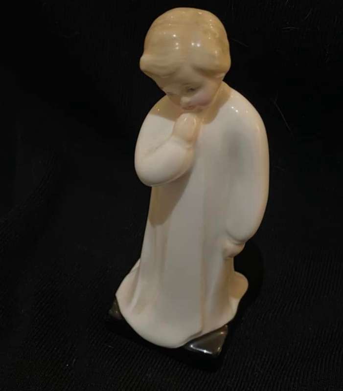 Figurine Royal Doulton Darling