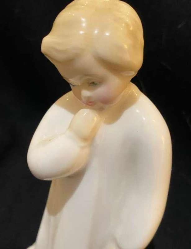 Figurine Royal Doulton Darling