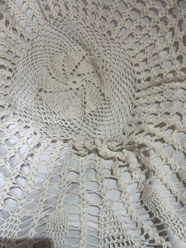 Tablecloth crochet round(A)