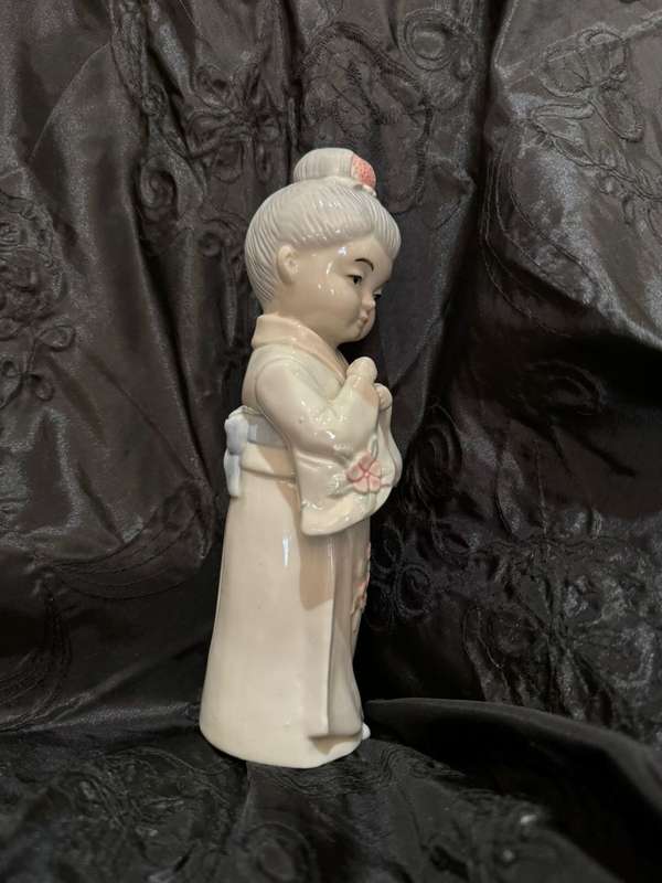 Ornament/Figurine Oriental