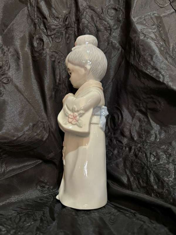 Ornament/Figurine Oriental