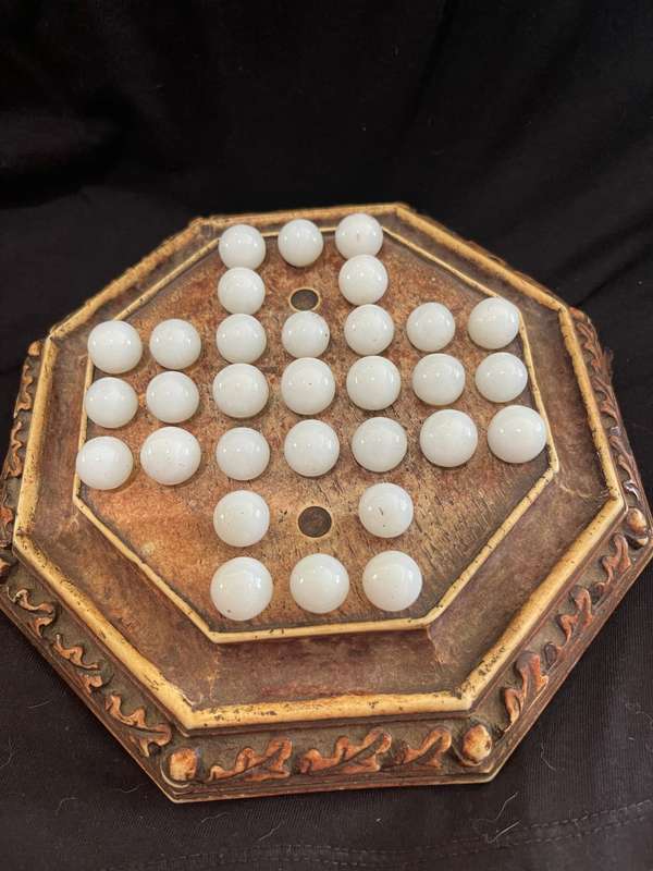 Chinese Checkers board game