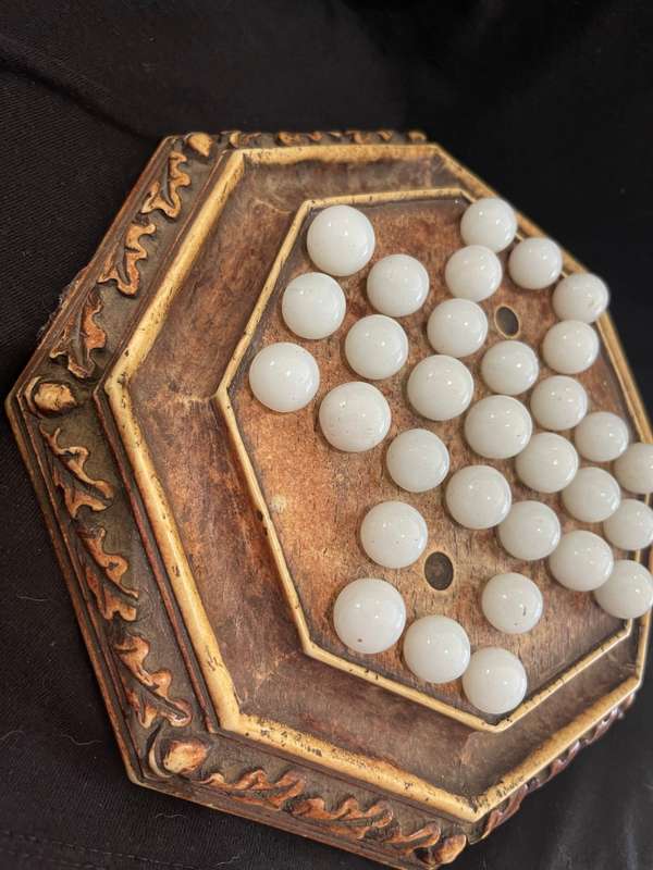 Chinese Checkers board game