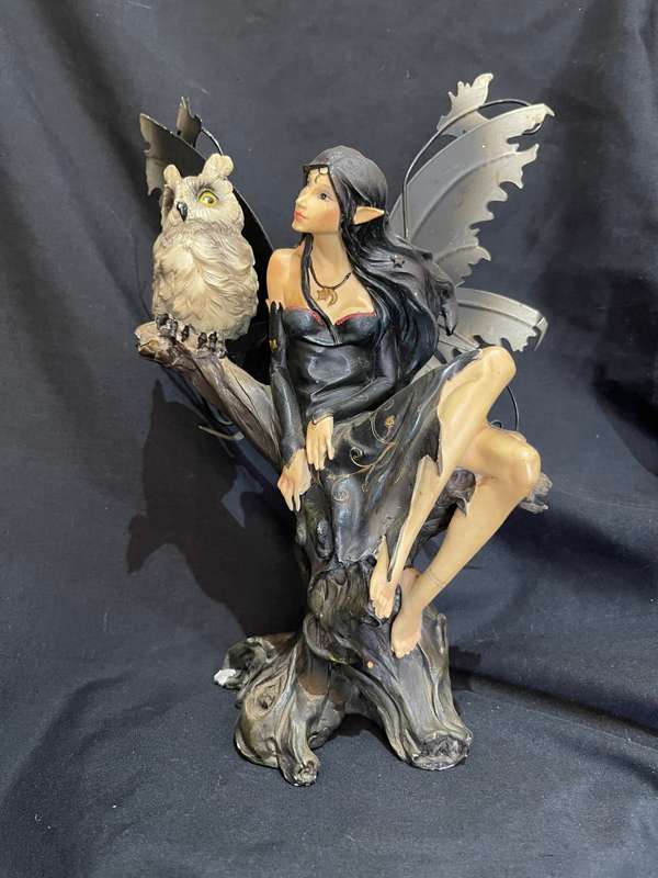 Figurine fairy