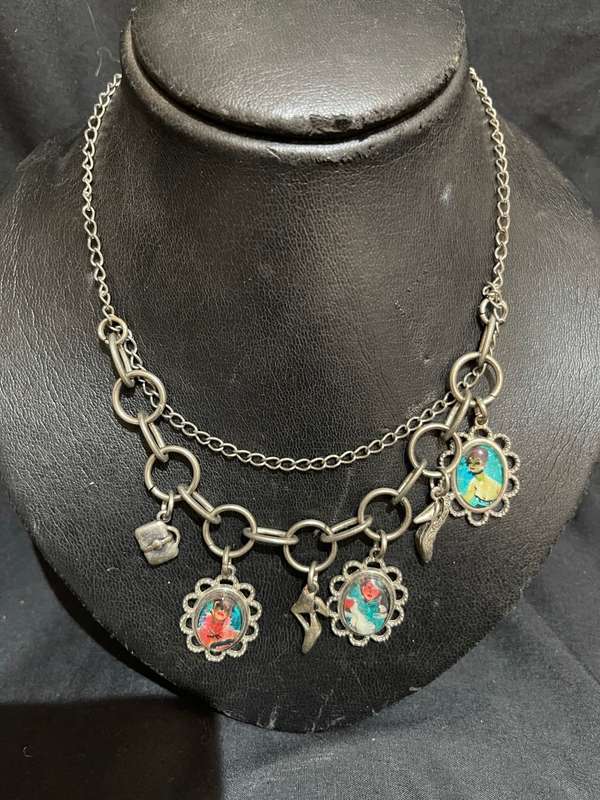 Necklace vintage costume