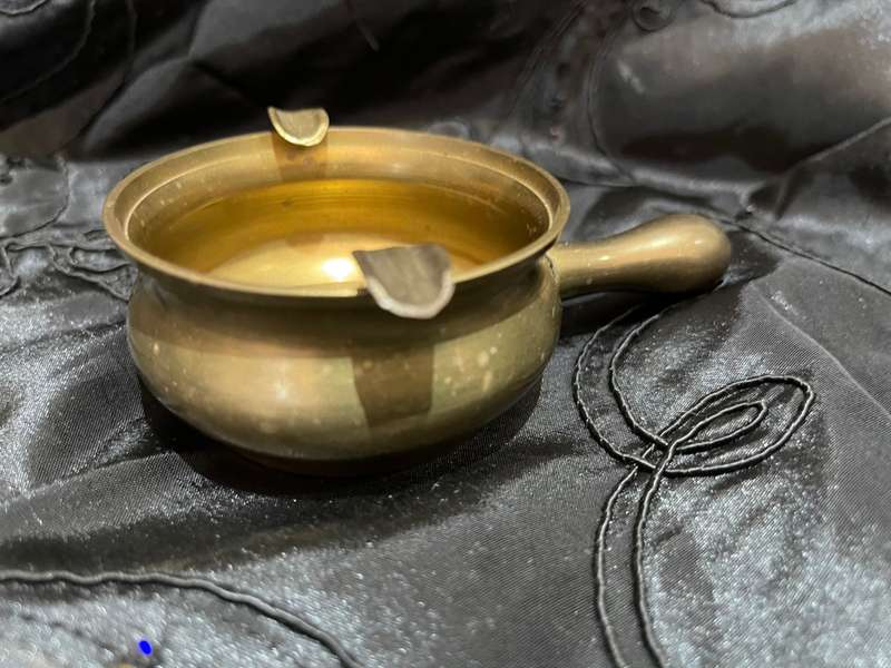 Ashtray brass