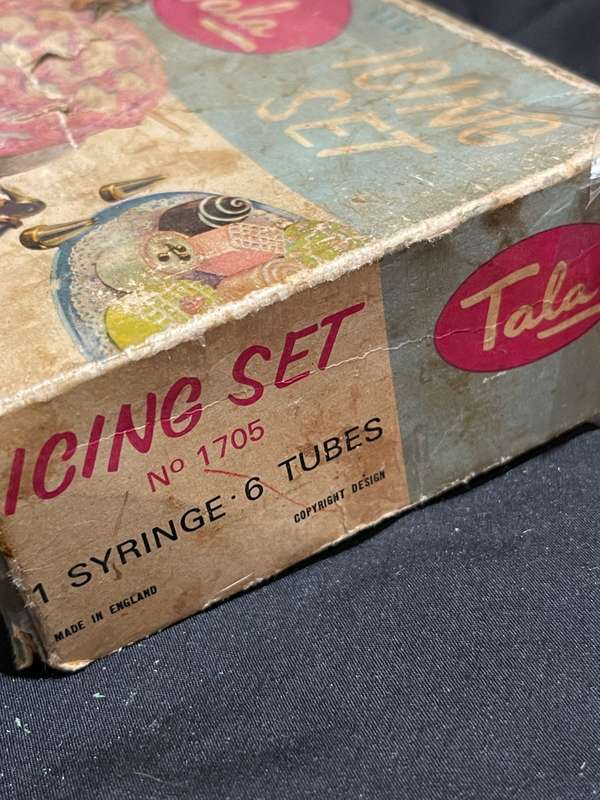 Icing set vintage