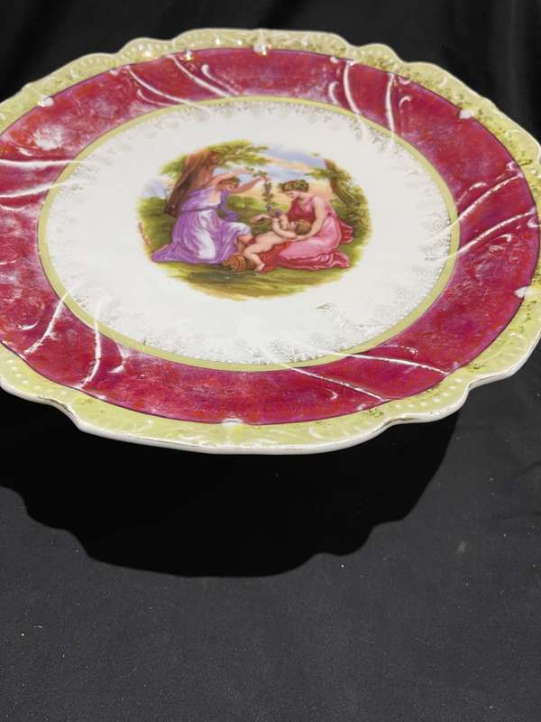 Cake stand/platter pedestal