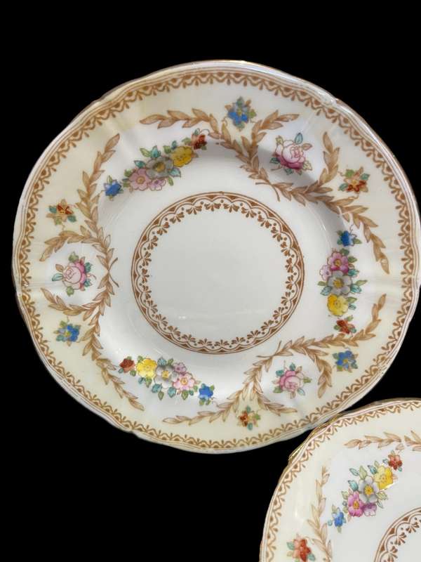 Cake/side plates Royal Stafford each