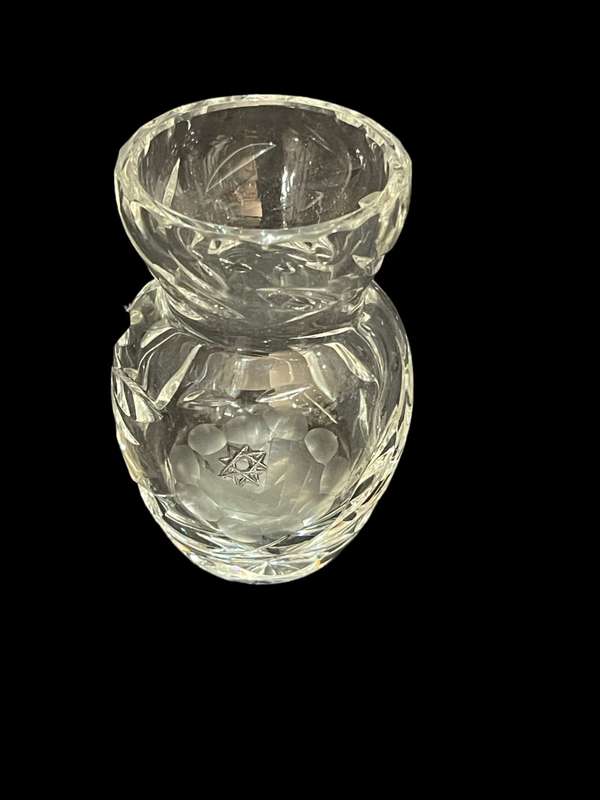 Vase rose cut