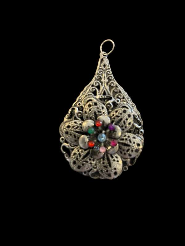 Necklace costume