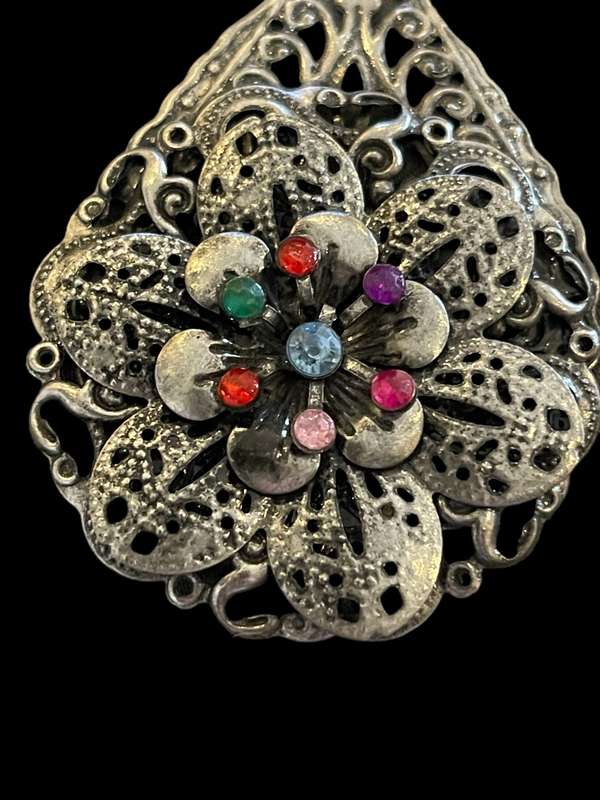 Necklace costume
