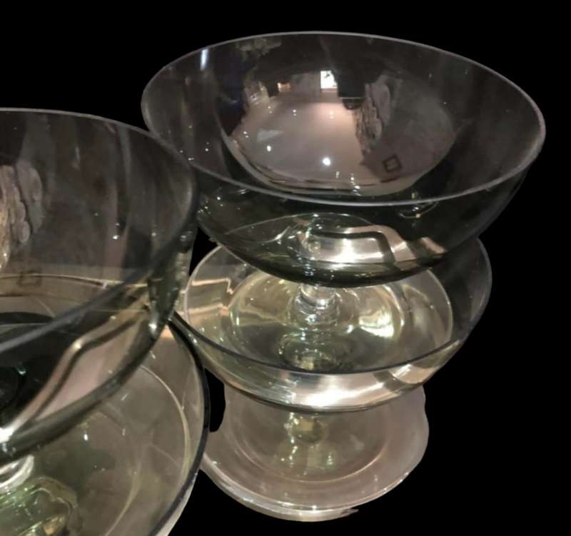 Dessert/parfait glasses
