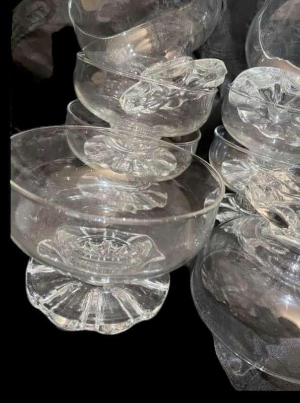 Dessert bowls crystal